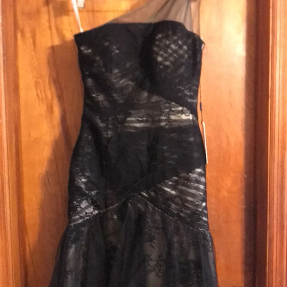 JJ’s One-Shoulder Ruched Sheath Dress - Picture 3 of 10